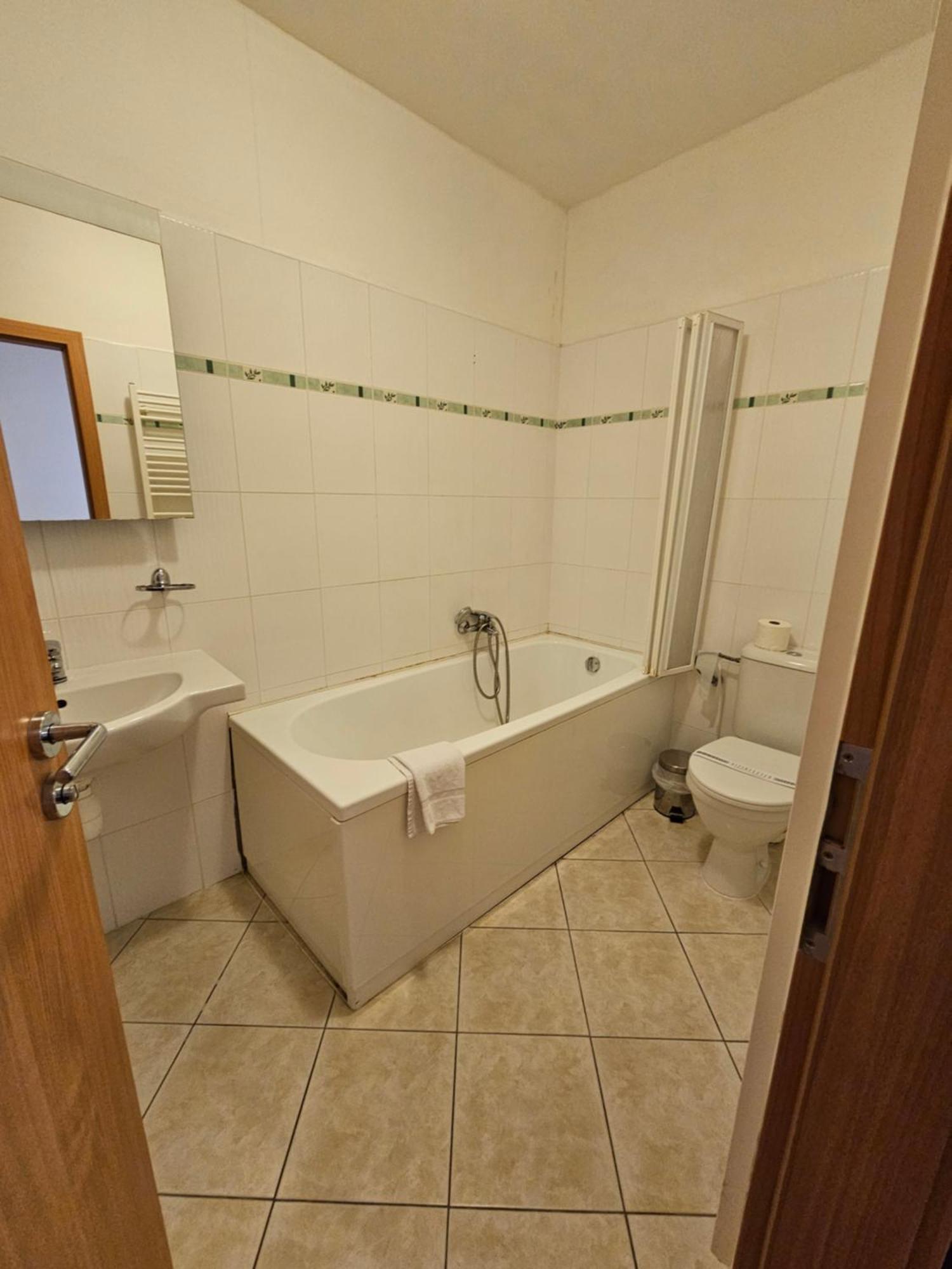 Hotel U Divadla Znojmo Luaran gambar