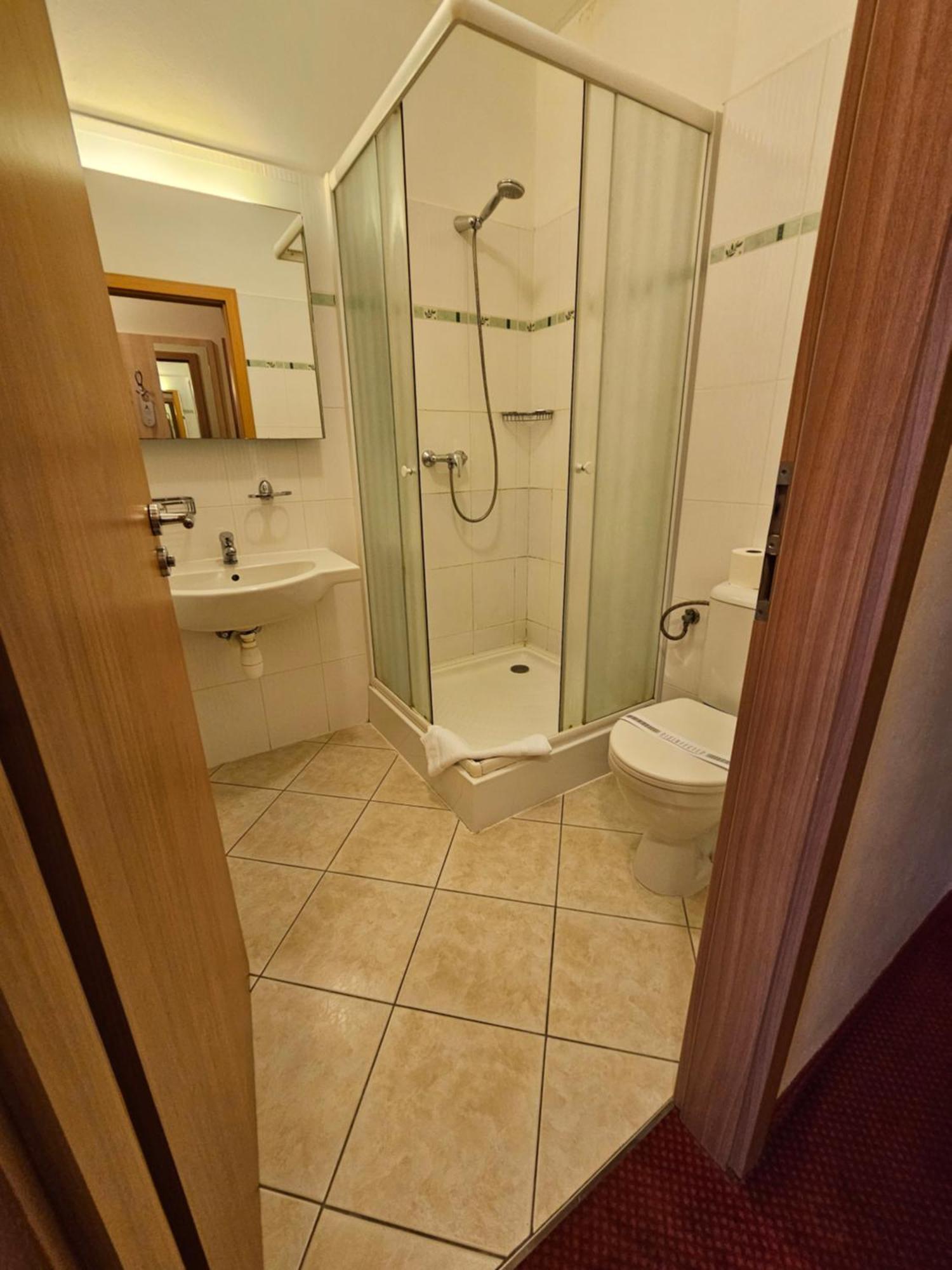 Hotel U Divadla Znojmo Luaran gambar