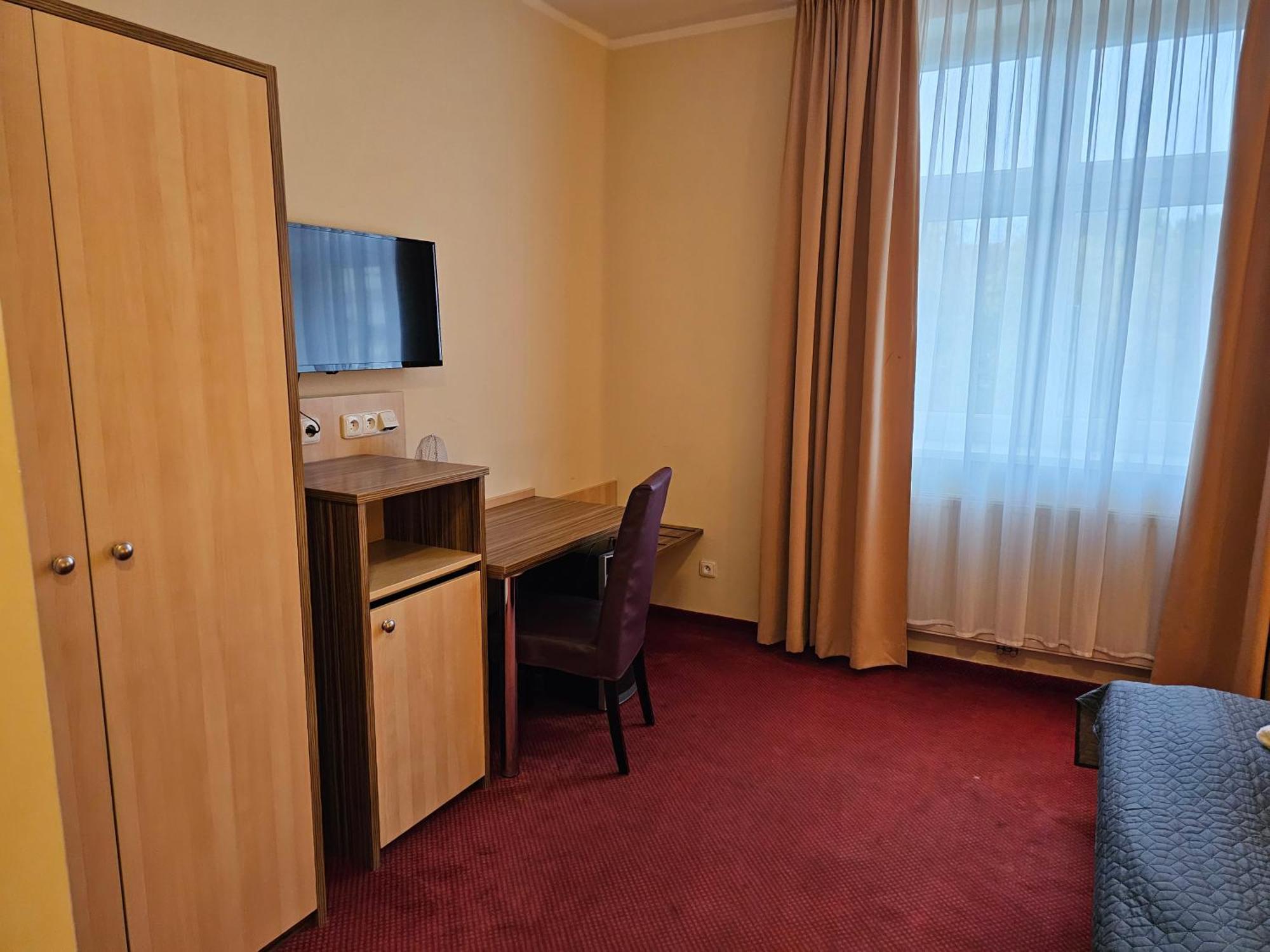 Hotel U Divadla Znojmo Luaran gambar