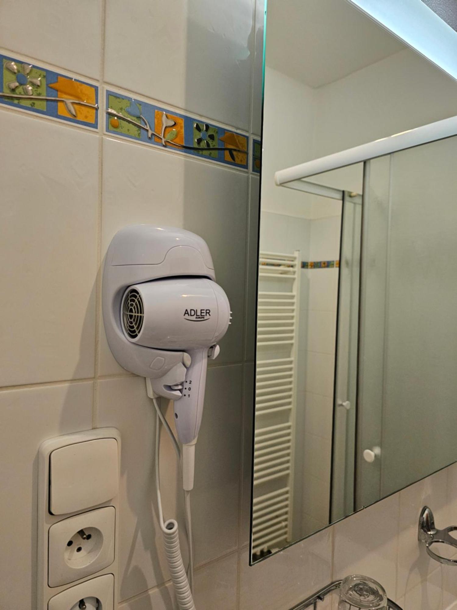 Hotel U Divadla Znojmo Luaran gambar